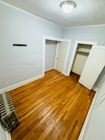 Building Photo - 15 Finlay Pl