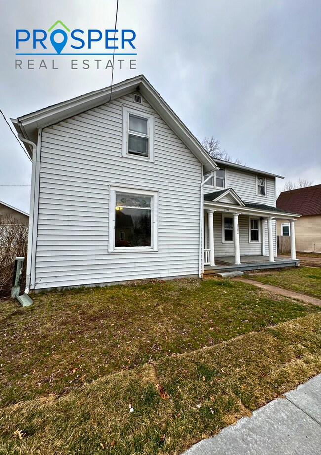 Building Photo - OM1104