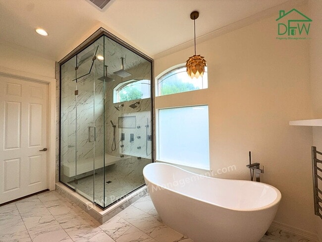Building Photo - Carroll ISD - 5-Bedroom Home with Poll & Spa