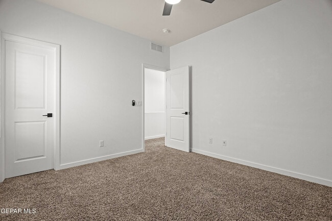 Building Photo - 4549 Mark Avizo