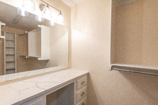 Building Photo - 613 Doe Trail