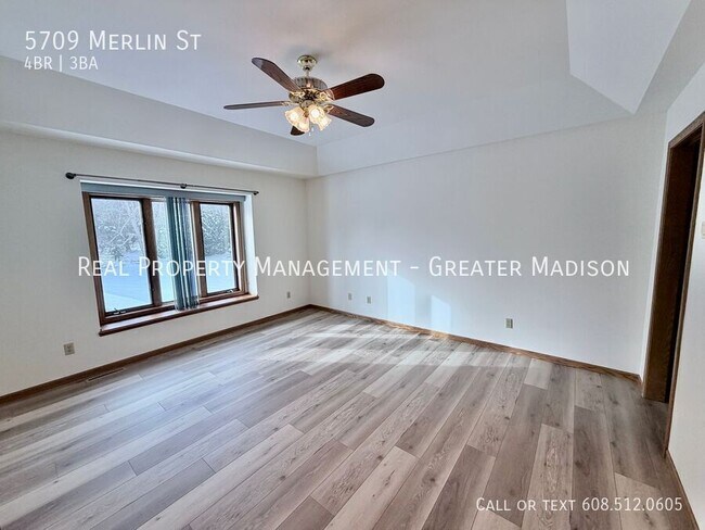 Building Photo - 5709 Merlin St