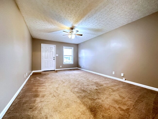 Building Photo - Single-Family in Oak Grove, KY--Deck and Large Backyard!