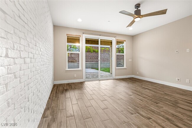 Building Photo - 4631 Amazing View St