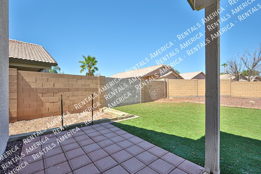 Building Photo - 16176 W Statler St