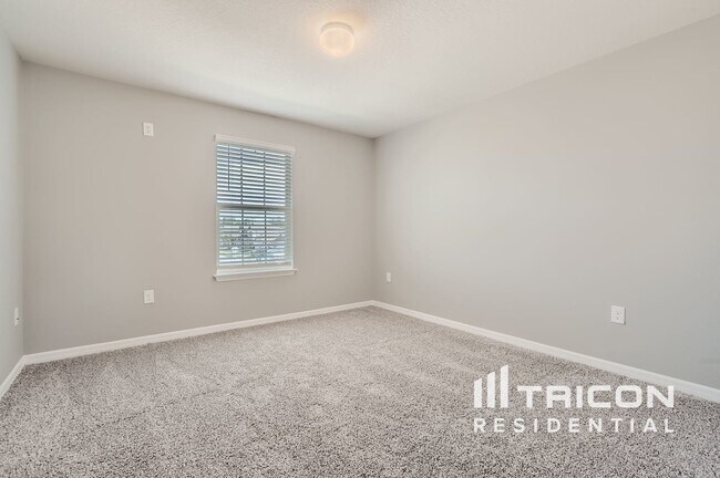 Building Photo - 6316 Dutton Dr