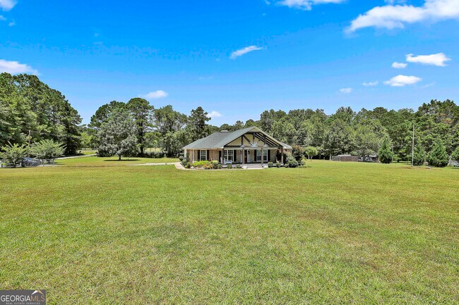 Building Photo - 620 Tri County Rd