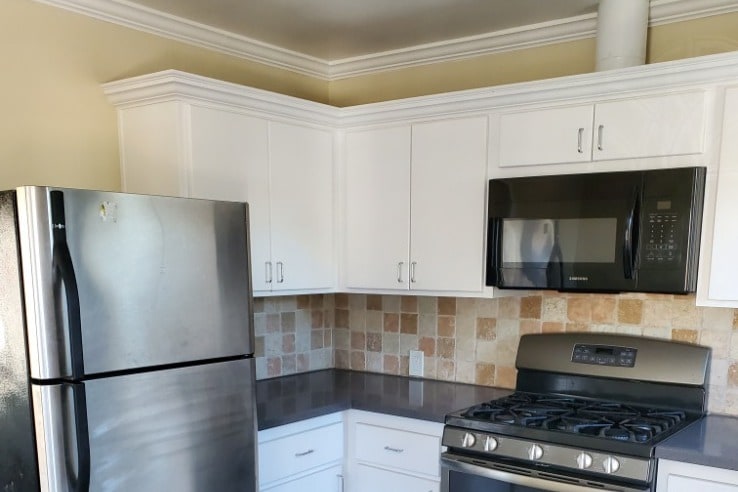 Building Photo - 421 N Ditmar St