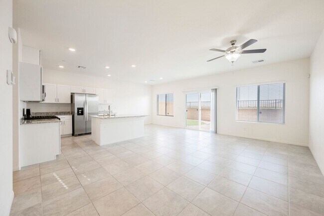 Building Photo - 402 Larksong Ave