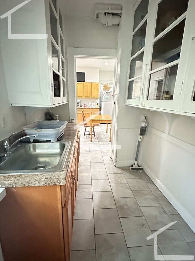 Building Photo - 13 Orkney Rd