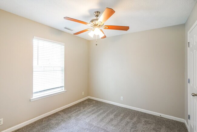 Building Photo - 4229 Nandina Ct