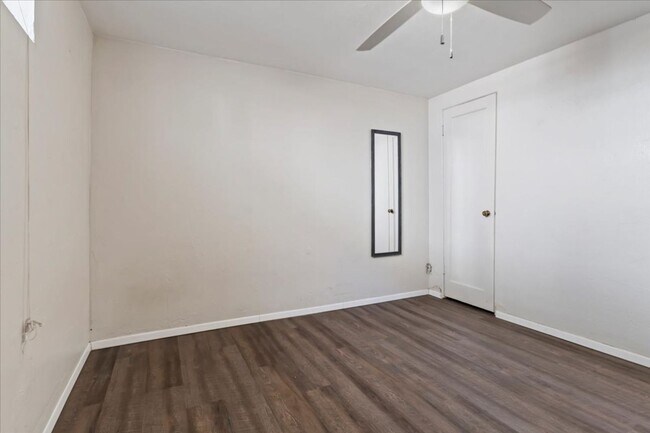 Building Photo - Javid Properties Triplex