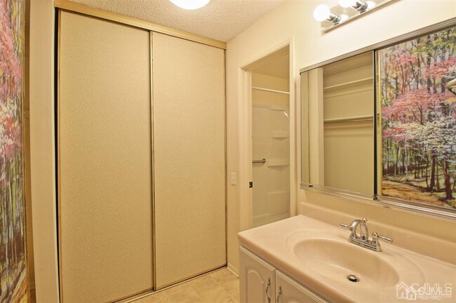 Building Photo - 137 Cistus Plaza