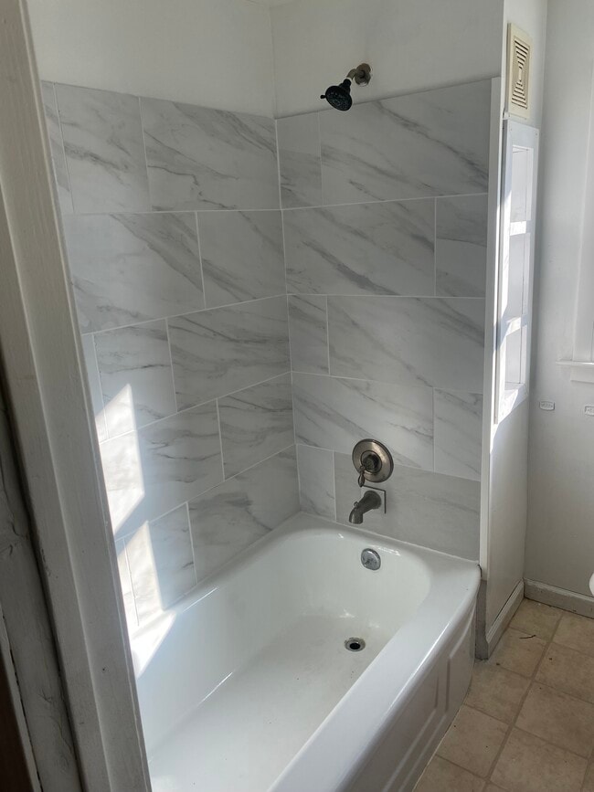 Building Photo - 9 High St