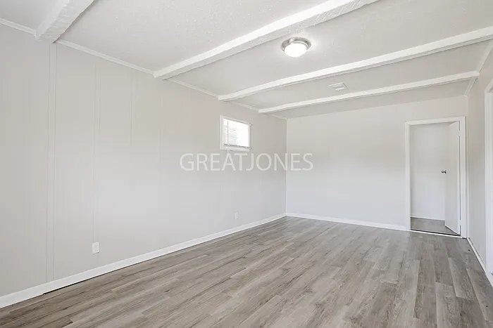 Building Photo - 6 Hitching Post Ct