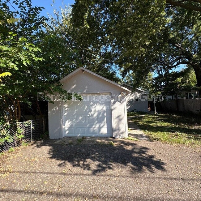 Building Photo - 3825 Noble Ave N