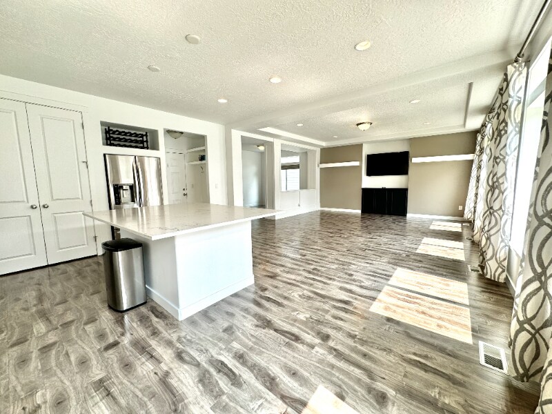 Building Photo - 3695 Desert Meadow Way