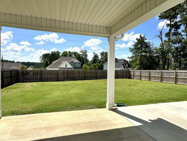 Building Photo - 150 Leach Creek Dr