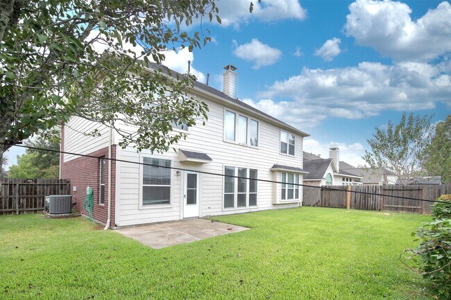 Building Photo - 3627 Midland Dr