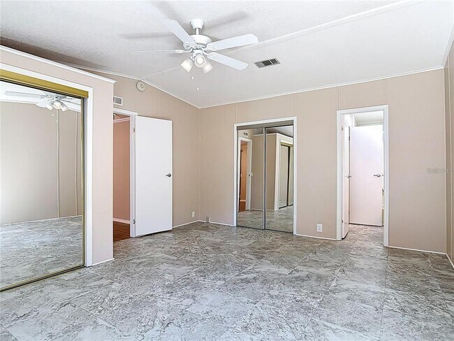Building Photo - 25533 Belle Helene