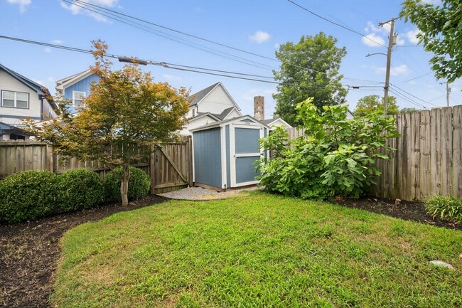 Building Photo - 5302A Louisiana Ave