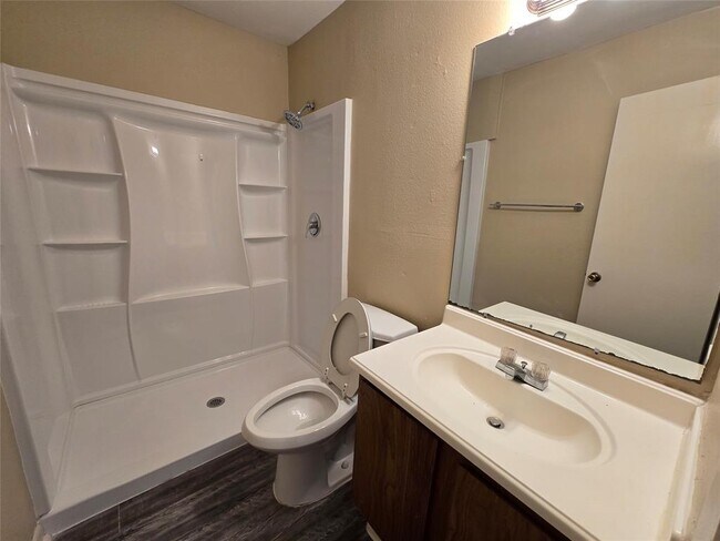 Building Photo - 1705 Crossing Pl