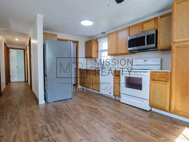 Building Photo - 5007 Glen Tara Dr