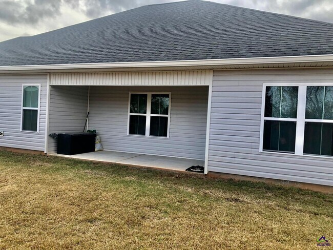 Building Photo - 631 Broderick Cir
