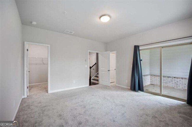 Building Photo - 1505 Slopeside Loop SE