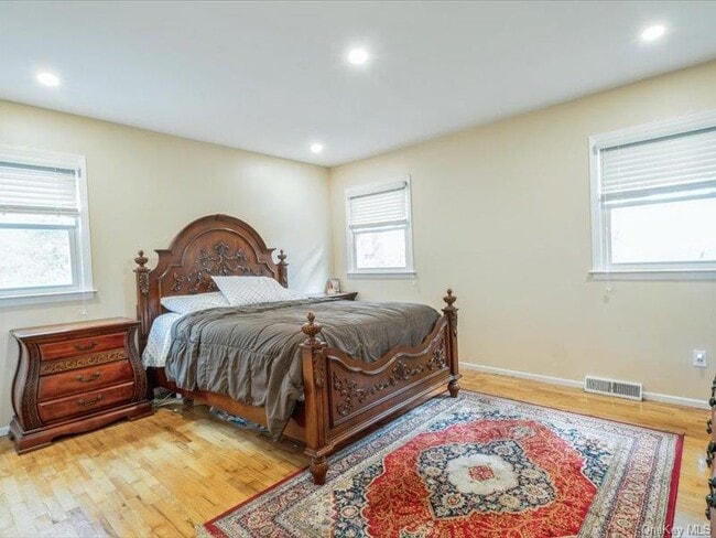 Building Photo - 42 Mesa Pl