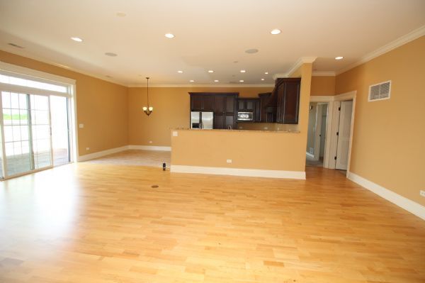 Building Photo - 10765 Clock Tower Dr