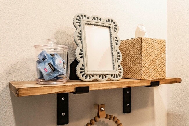 Building Photo - 2021 Avenue O 1/2