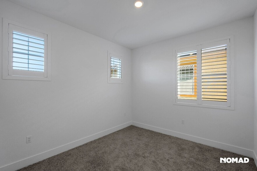 Building Photo - 8017 Roundhouse Lp