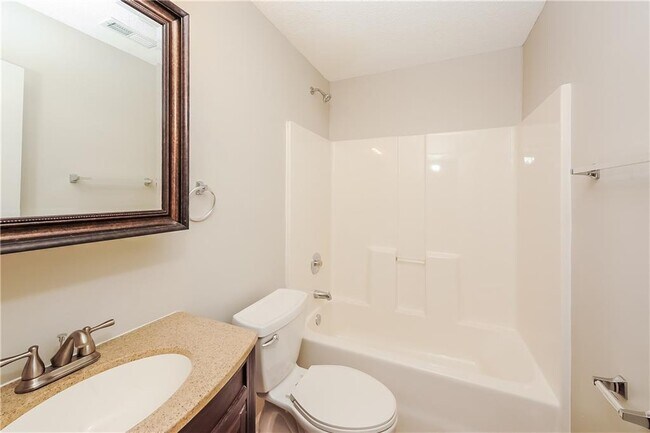 Building Photo - 246 Augusta Woods Dr