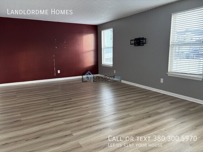 Building Photo - 8737 Cicada St