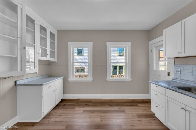 Building Photo - 3921 W 21st St