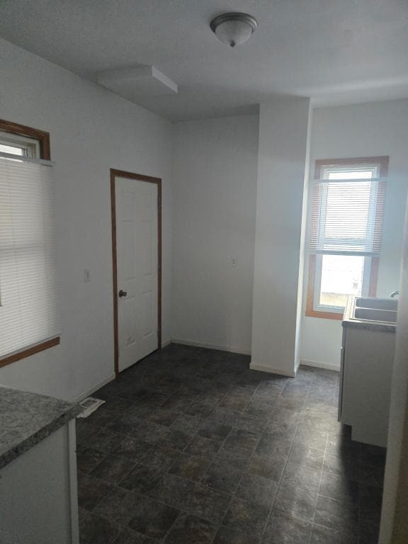 Building Photo - 508 W Pleasant St