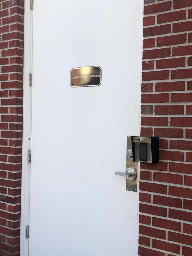 Building Photo - 1521 Fieldview Dr