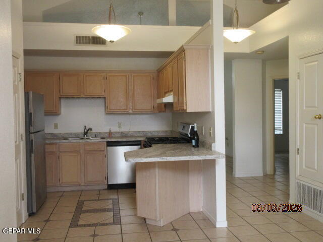 Building Photo - 1233 Desierto Seco Dr