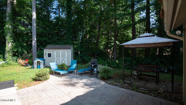 Building Photo - 64 Meadow Rue Pl