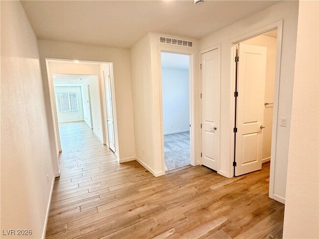 Building Photo - 5407 Splendido Ave