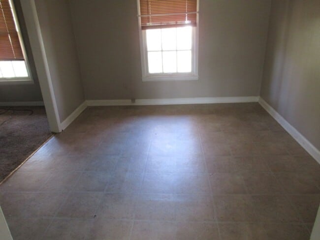 Building Photo - 3bd, 2ba. with carport