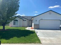 Building Photo - 1745 Challis Dr