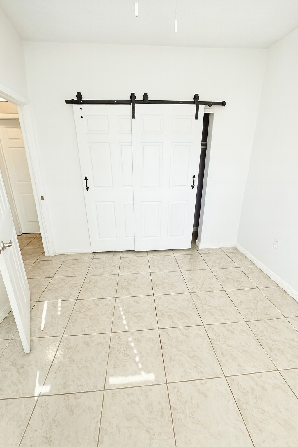 Building Photo - 3504 Lantana St