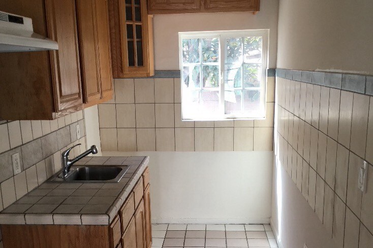 Building Photo - 1117 E California Ave