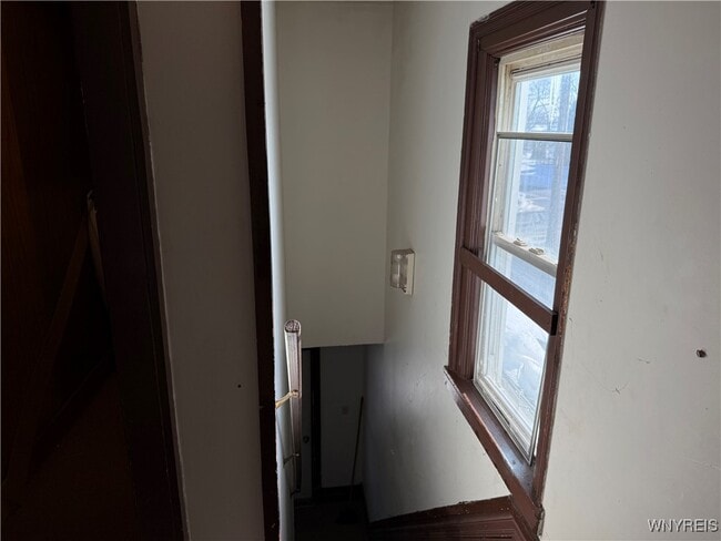 Building Photo - 1816 Military Rd