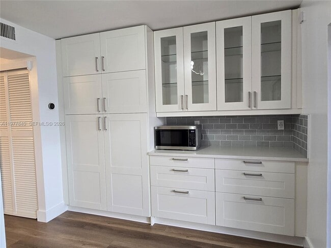 Building Photo - 7847 SW 102nd Ln