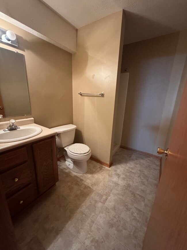 Building Photo - 1534 Ohio St