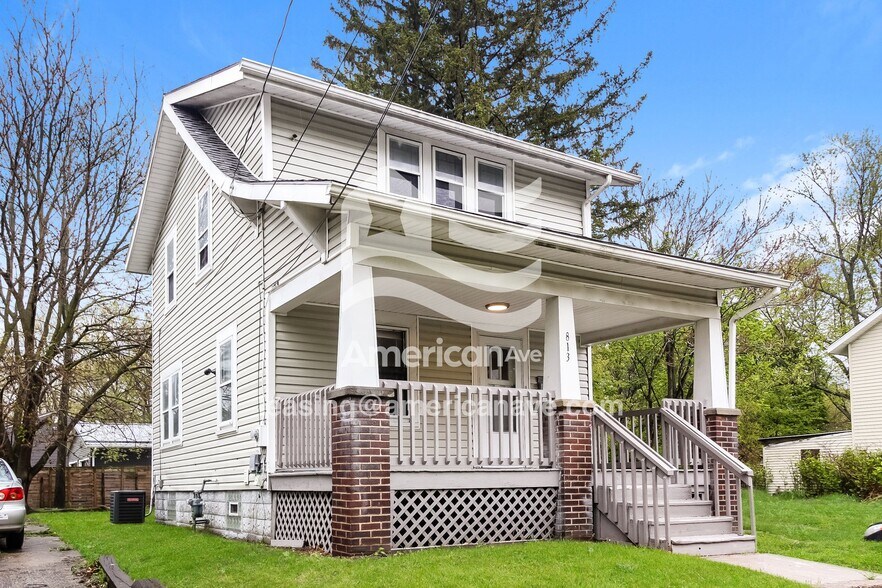 Building Photo - 813 Fess Ave