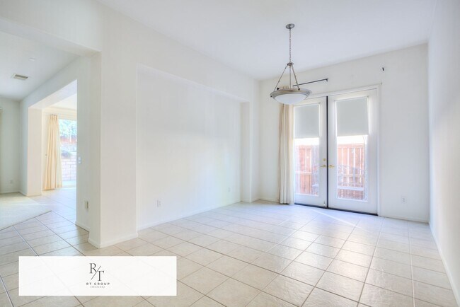 Building Photo - 3879 Bella Villagio Ave